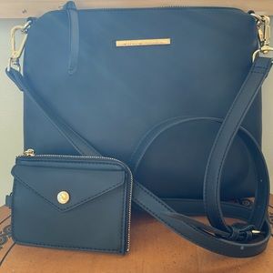 STEVE MADDEN PURSE, CROSSOVER, Zipper and matching wallet.  9”h x11”w.